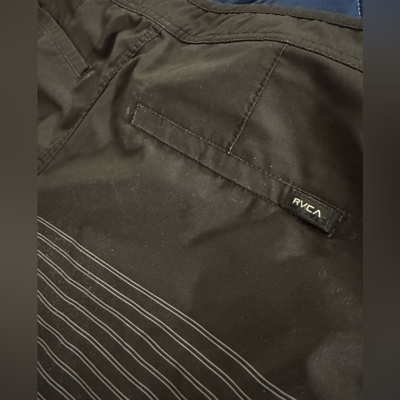 RVCA boardshorts - Picture 4 of 5